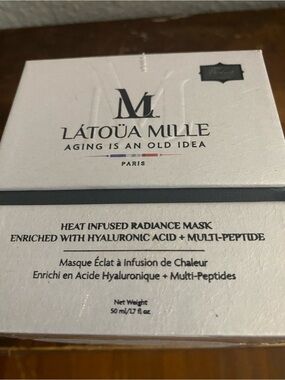 Heat Infused Radiance Mask - White